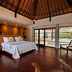 Nyaman Villas